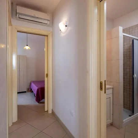 Ninfee Apartament *